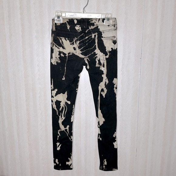 💙 JUST BLACK Womens Jeans black bleach wash Tie Dye Mid Rise Denim Distressed - Picture 6 of 8